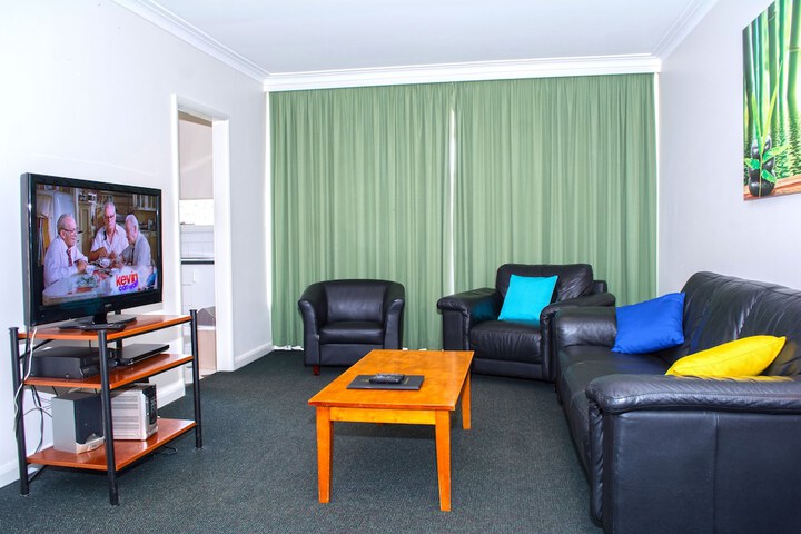 Room 5 of 52