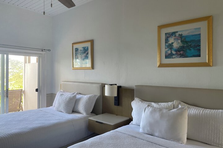 Room 33 of 111