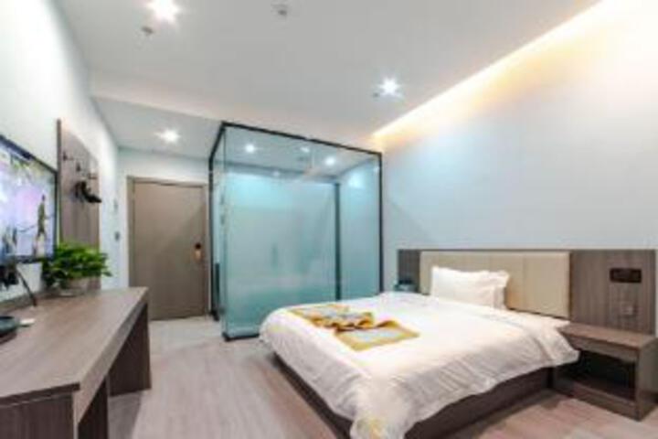 Room 6 of 6