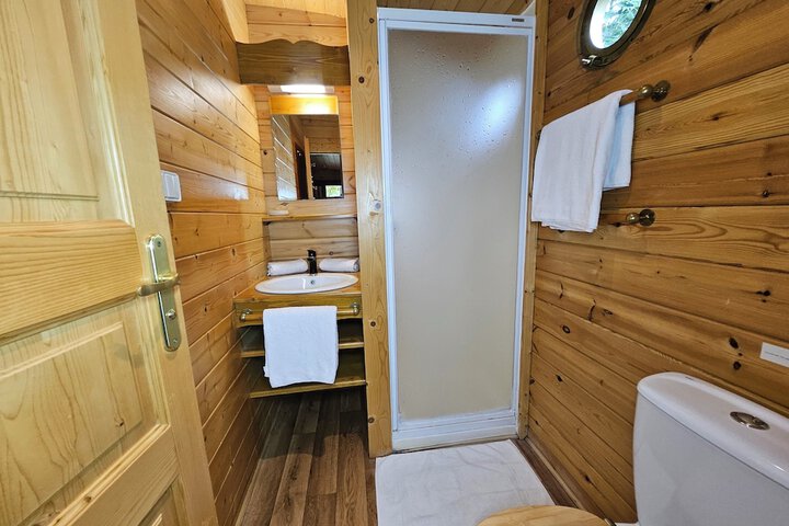 Room 8 of 23