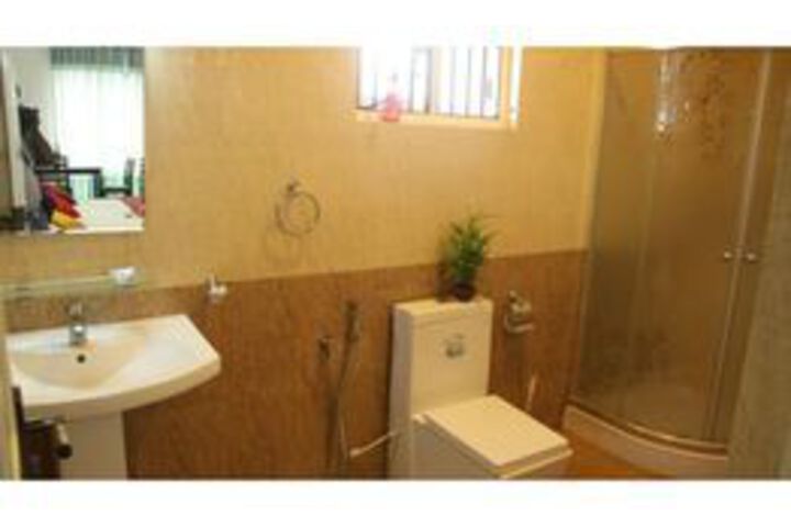 Room 2 of 25
