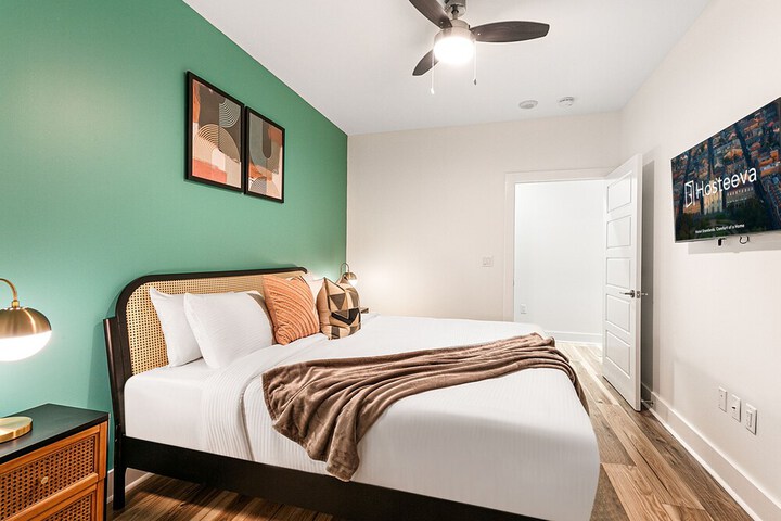Room 12 of 51