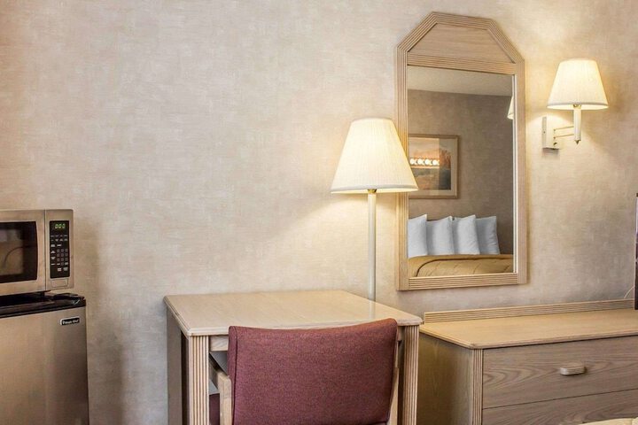 Room 13 of 46