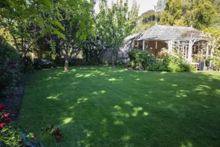 Mulberry House