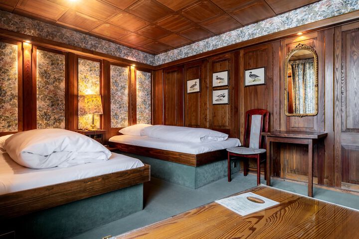 Room 40 of 113