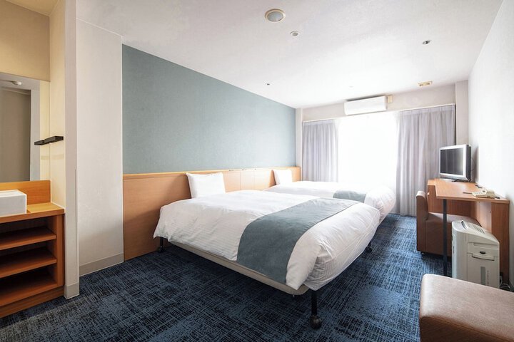 Room 19 of 42