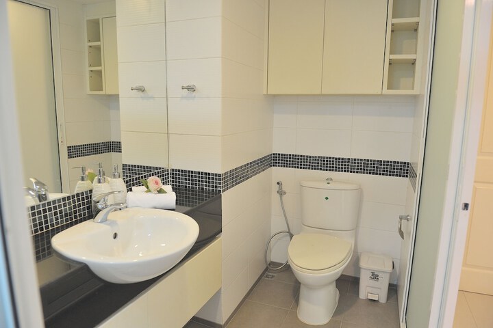 Clean Restrooms