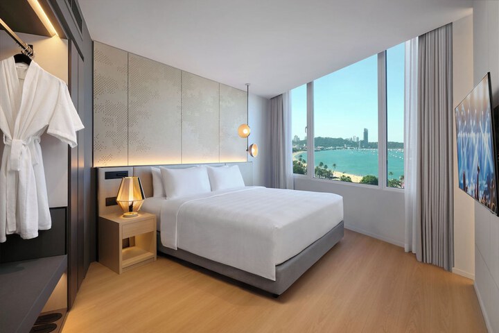 Room 38 of 126