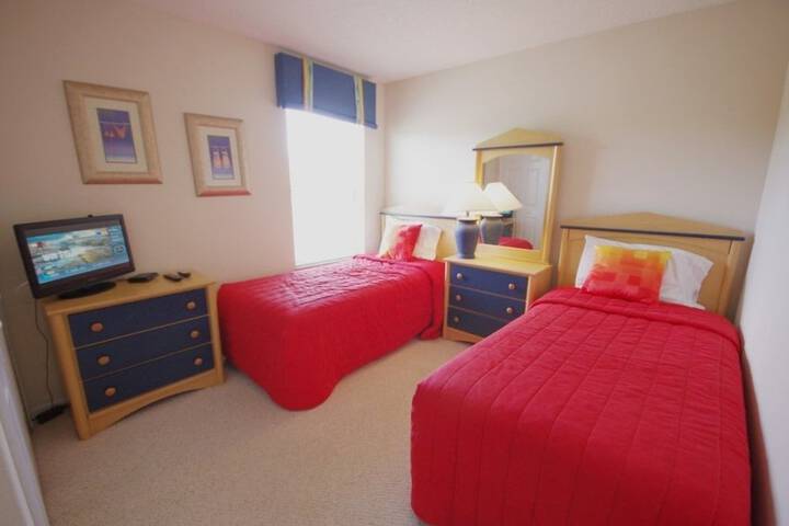 Room 4 of 39