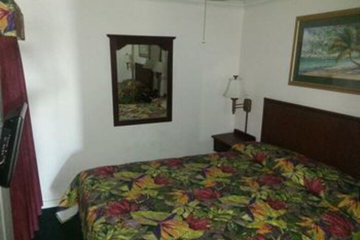 Room 13 of 54