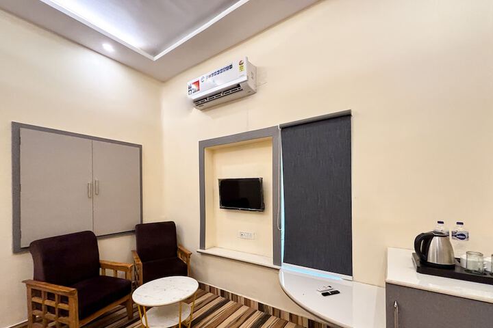 Room 50 of 80