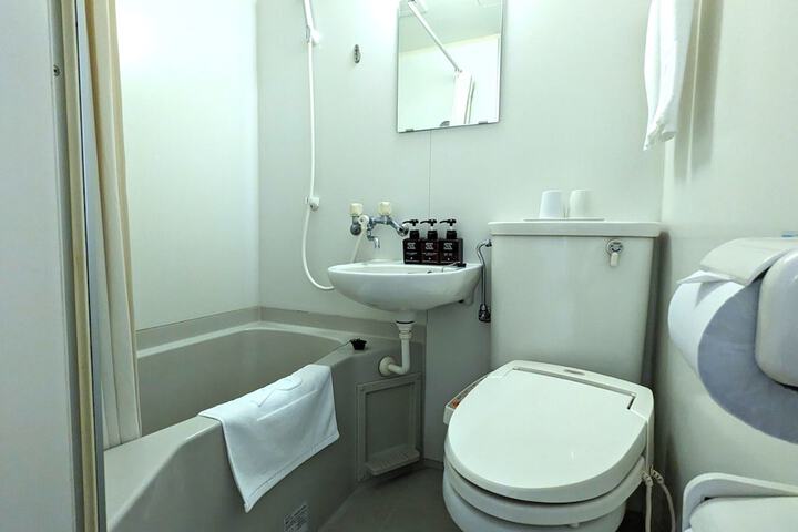 Room 13 of 41