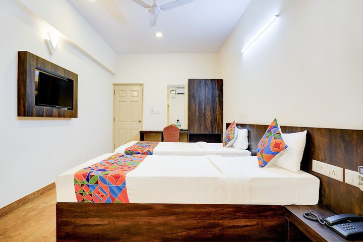 Room 15 of 35