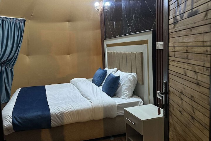 Room 10 of 88