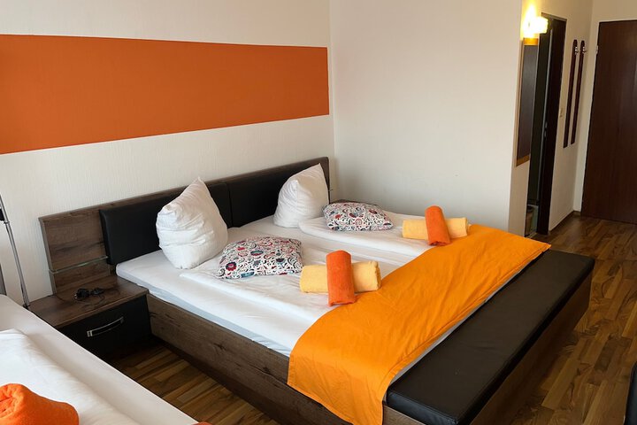 Room 16 of 72