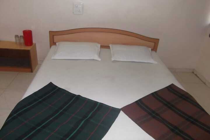 Room 8 of 22