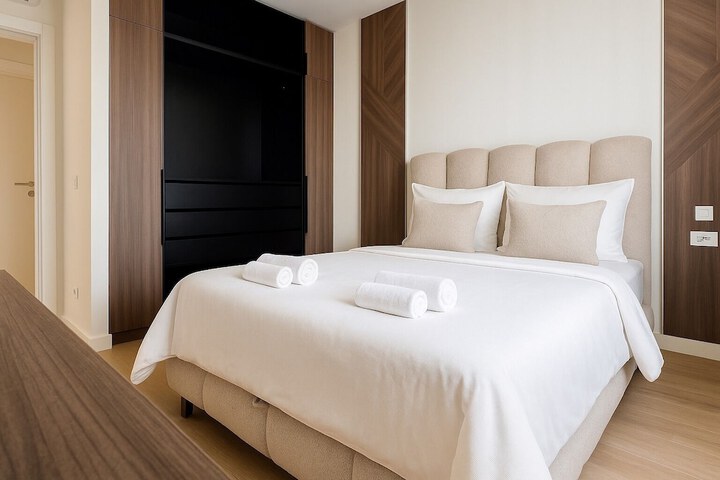 Room 10 of 42