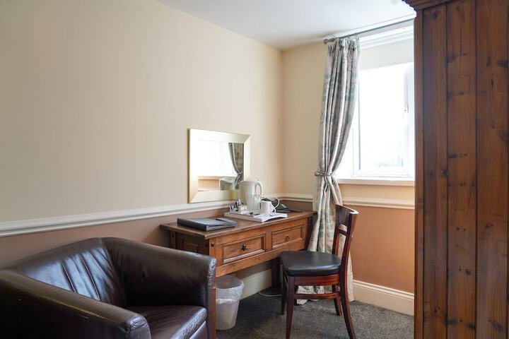 Room 21 of 47