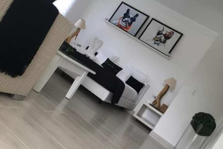 Room 28 of 136