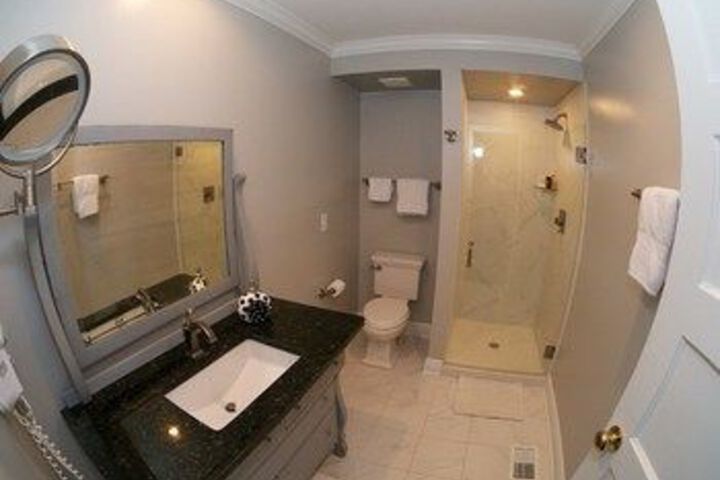 Room 6 of 39