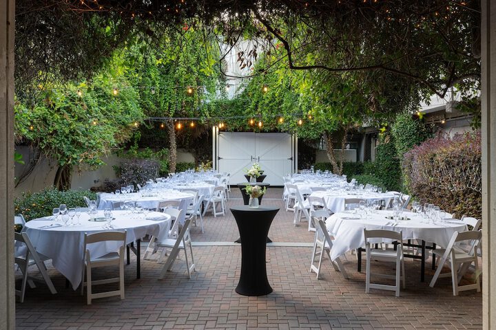 Hotel Exterior 97 of 100