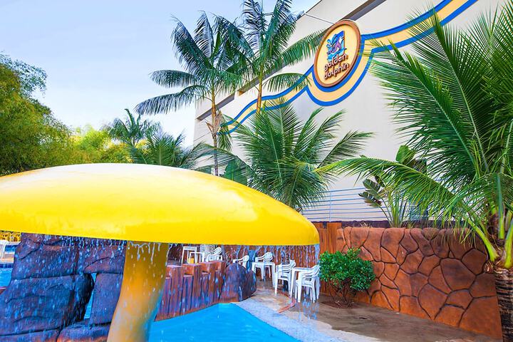 Pool Hotel