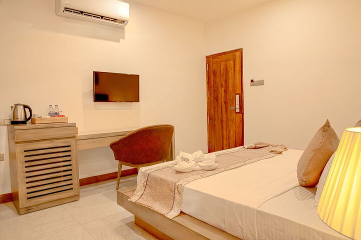 Room 18 of 43