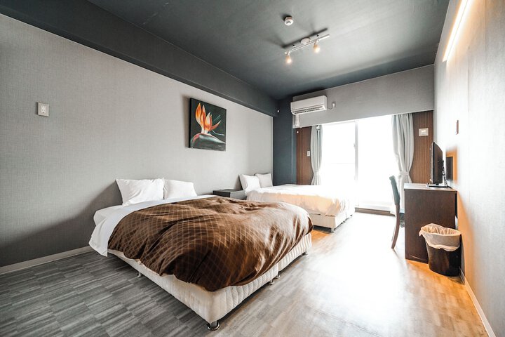 Room 10 of 41