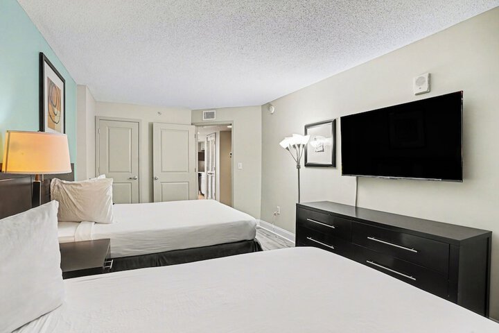 Room 42 of 190