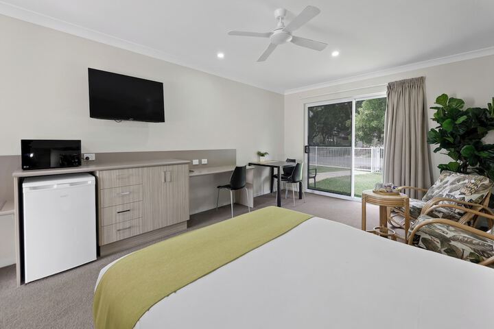 Room 9 of 43