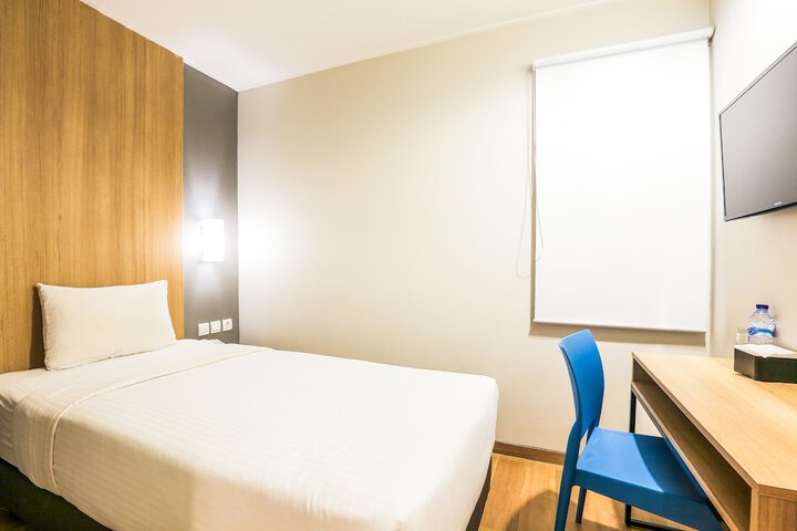 Room 25 of 66