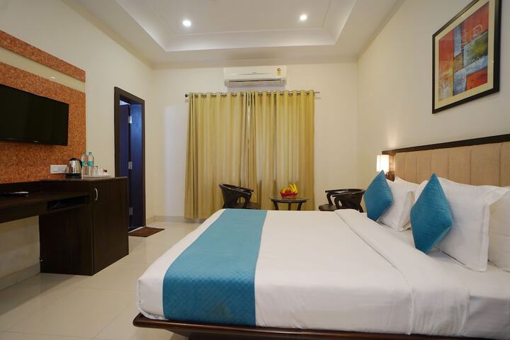 Room 37 of 64
