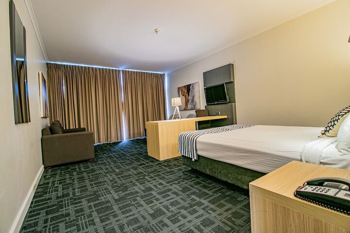 Room 16 of 127