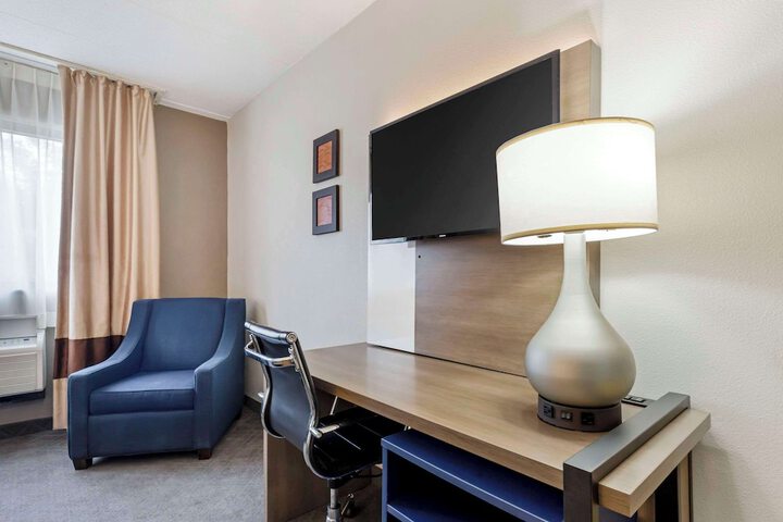 2 Double Beds (6 of 6)