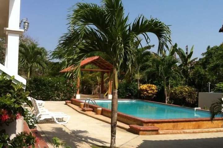 Pool 16 of 18