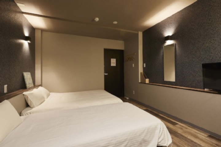 Room 83 of 288