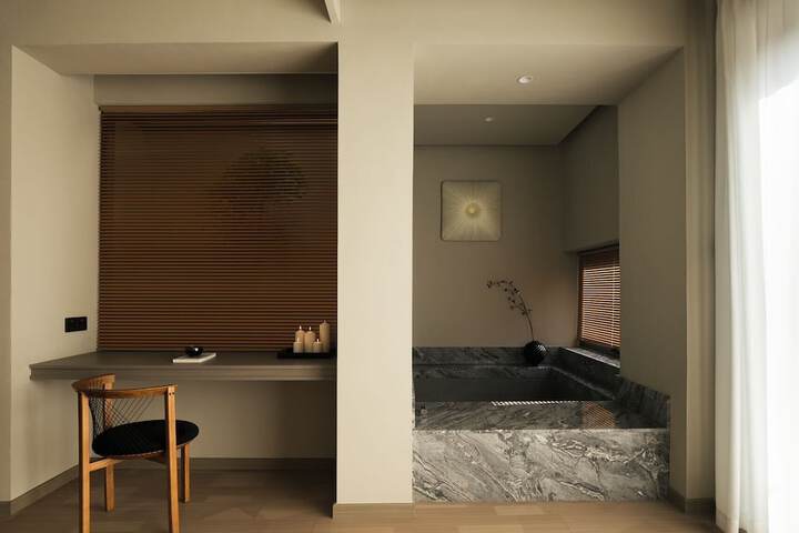 Room 36 of 158