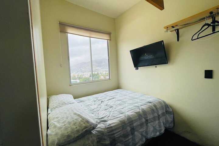 Room 7 of 98