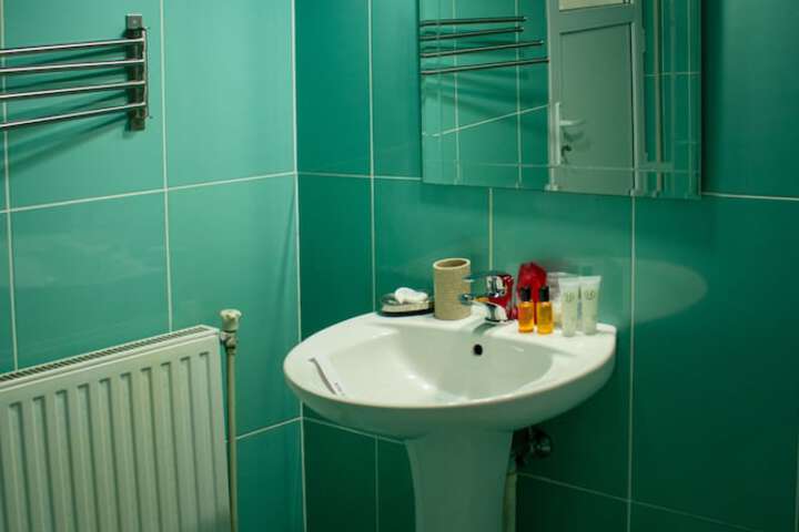 Room 17 of 31
