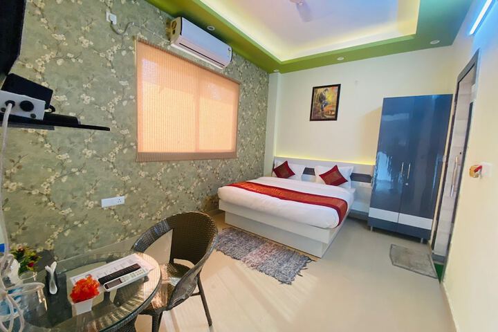 Room 4 of 29