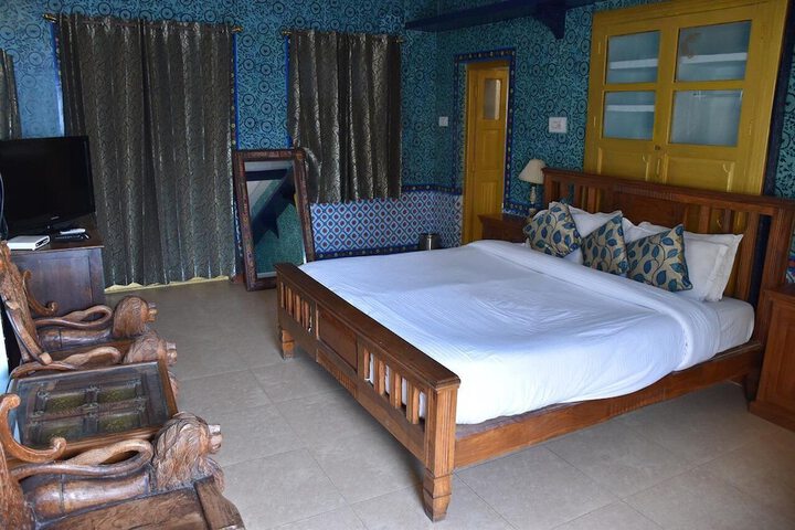 Room 11 of 39