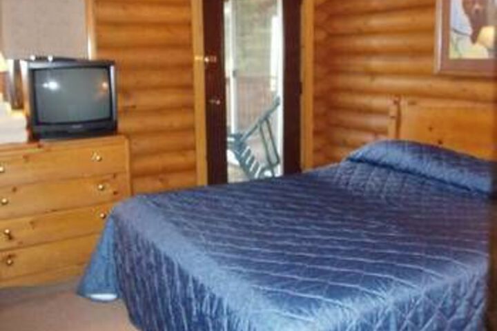 Room 3 of 16