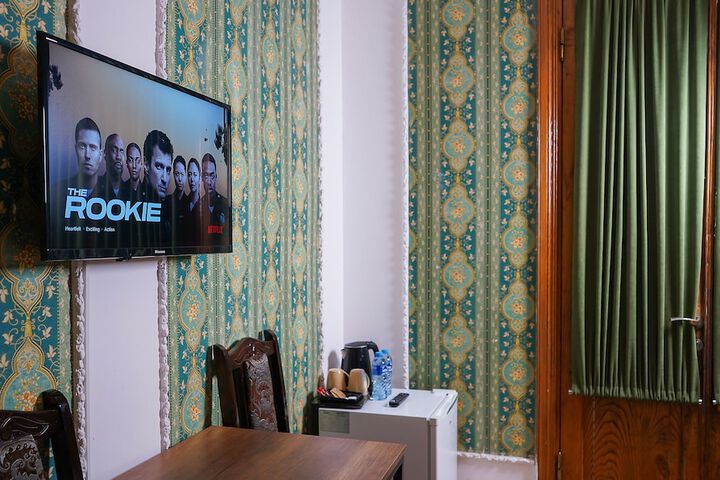 Room 9 of 81