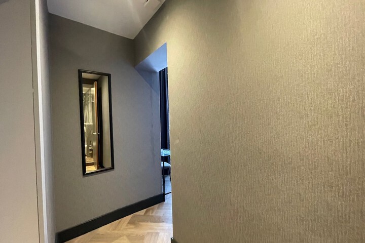 Room 21 of 52