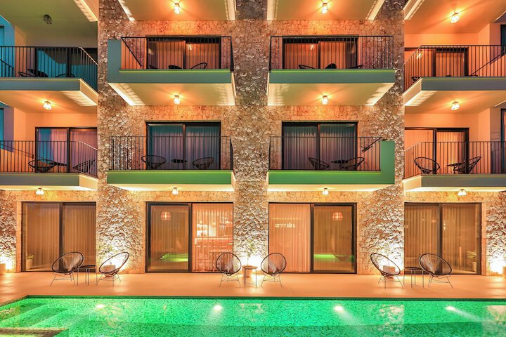 Hotel 79 of 91