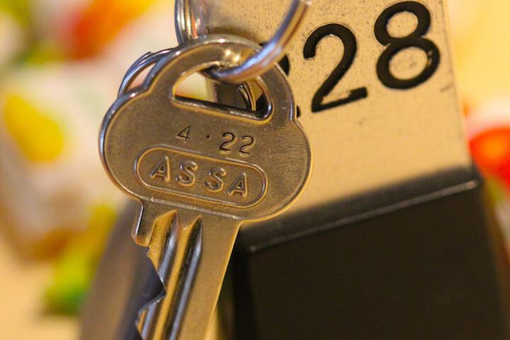 Room 28 of 48