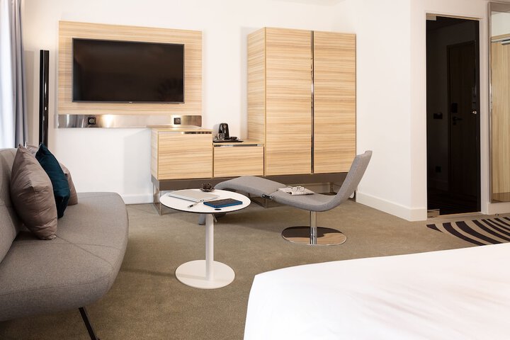Room 12 of 315