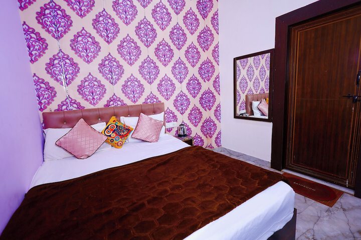Room 13 of 39