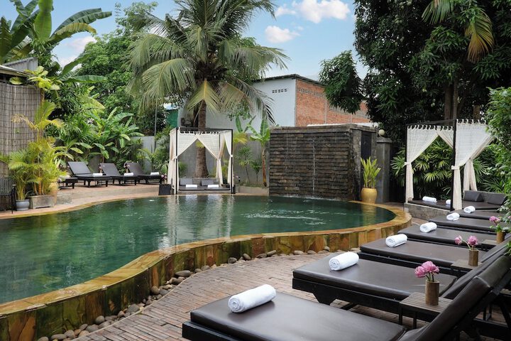 Pool 63 of 109