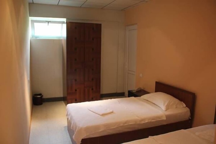 Room 29 of 63